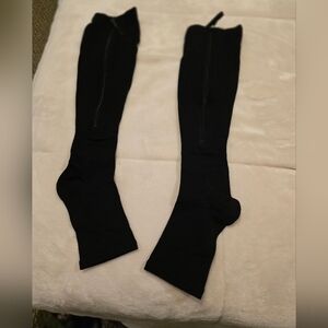 Elite Performance Compression Socks S/M Black 1 pair Knee High NEW Unisex